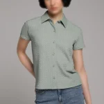 شومیز زنانه آستین کوتاه یقه برگردان دکمهدار Colin’s کد CL1078959 شومیز زنانه آستین کوتاه یقه برگردان دکمهدار Colin’s کد CL1078959