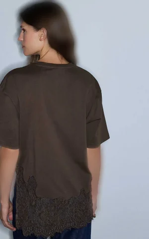 تیشرت زنانه قهوه‌ای آستین کوتاه با حاشیه گیپور IPEKYOL با کد IW6260070140 - تصویر 5