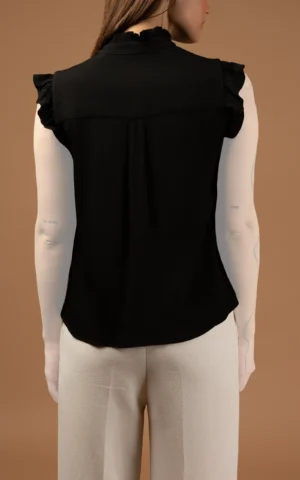 بلوز زنانه NEVADO مشکی با یقه هفت چین‌دار و آستین حلقه‌ای دالبوری از نمای پشت