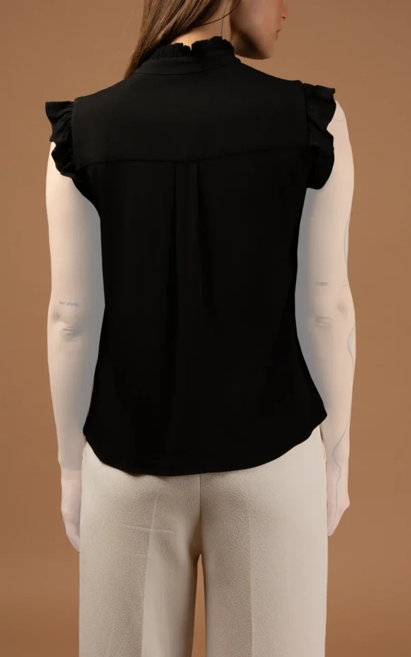 بلوز زنانه NEVADO مشکی با یقه هفت چین‌دار و آستین حلقه‌ای دالبوری از نمای پشت