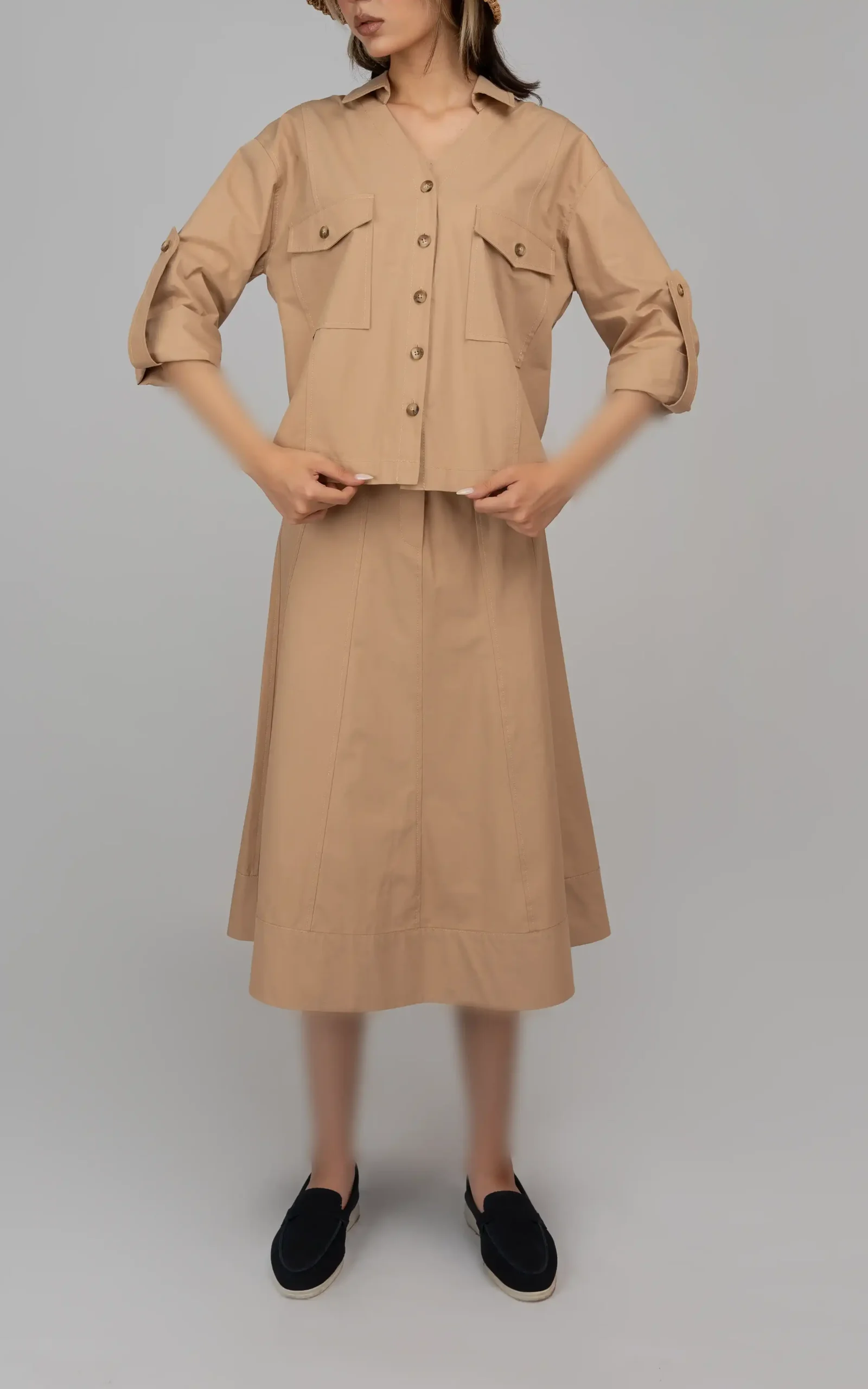 شومیز زنانه آستین بلند کرم رنگ بهار-تابستانه نوادو