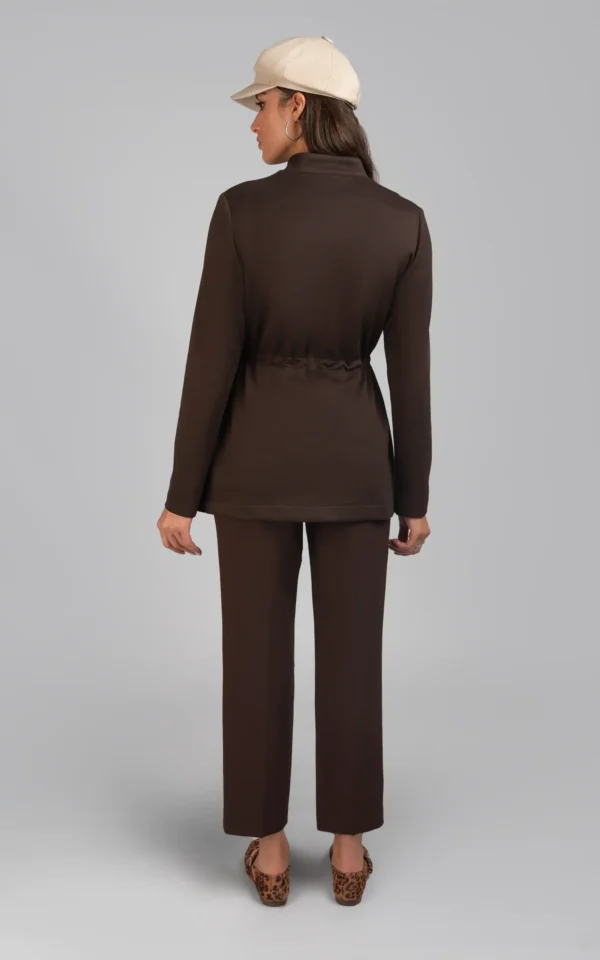 کت زنانه قهوه‌ای پاییز-زمستانه زیپ‌دار کمربندبندی شیک نوادو