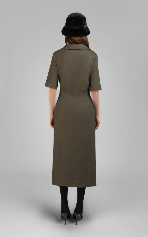 پیراهن زنانه آستین کوتاه سبز رنگ یقه هفت پاییز-زمستانه چاک دار نوادو