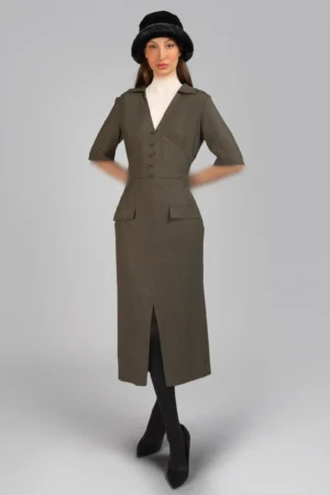 پیراهن زنانه آستین کوتاه سبز رنگ یقه هفت پاییز-زمستانه چاک دار نوادو