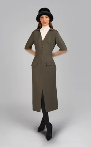 پیراهن زنانه آستین کوتاه سبز رنگ یقه هفت پاییز-زمستانه چاک دار نوادو