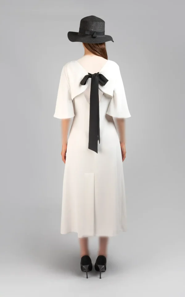 پیراهن زنانه سفید آستین سه ربع مدل میدی پاپیون مشکی نوادو