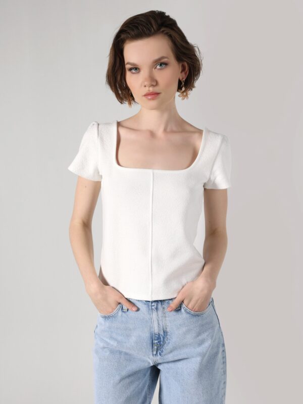 تیشرت زنانه Colins کد CL1063307 - Image 3