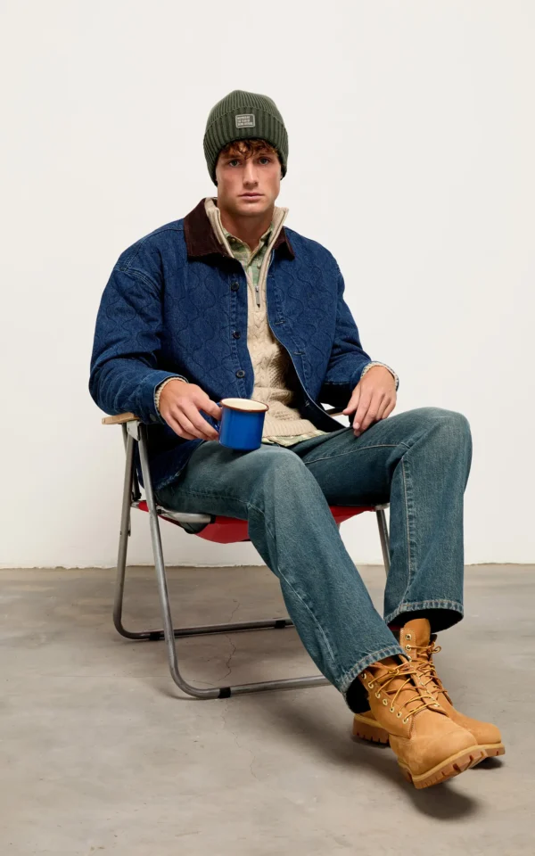 جلیقه مردانه آبی یقه‌دار پاییز-زمستانه شیک کلینز دکمه‌دار