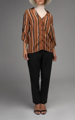 شومیز حریر زنانه طرح‌دار با طراحی خاص و استایل لوکس برند Nevado، مناسب استایل رسمی و شیک