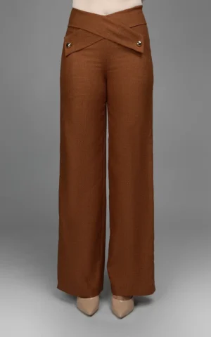 نمای رو به رو شلوار زنانه فهوه‌ای رنگ پاییز-زمستانه نوادو