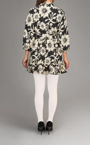 پیراهن زنانه سفید مشکی طرح‌گل آستین بلند بنددار بهار-تابستانه نوادو