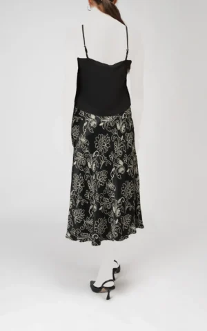 تاپ زنانه مشکی بدون آستین بهار-تابستانه نوادو