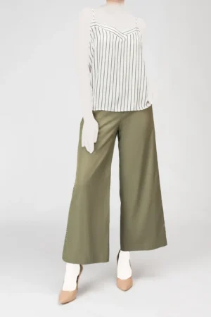 تاپ زنانه بدون آستین بهار-تابستانه طرح‌دار سفید زیتونی راه‌راه نوادو