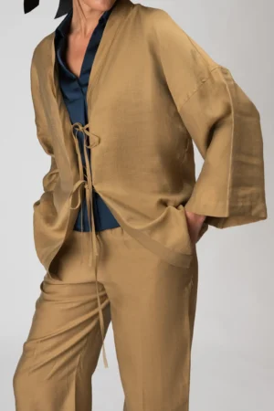 بلوز زنانه اکر بهار-تابستانه آستین بلند نوادو