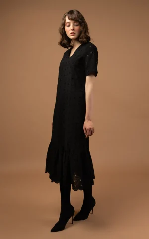 black lace dress Nevado side look