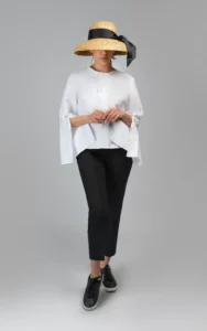 بلوز زنانه سفید آستین بلند پاییز-زمستانه نوادو