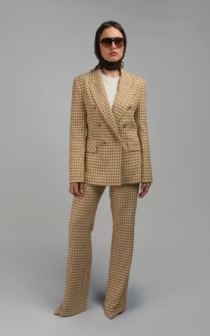 کت زنانه دکمه‌دار طرح‌دار پاییز-زمستانه کرم رنگ نوادو