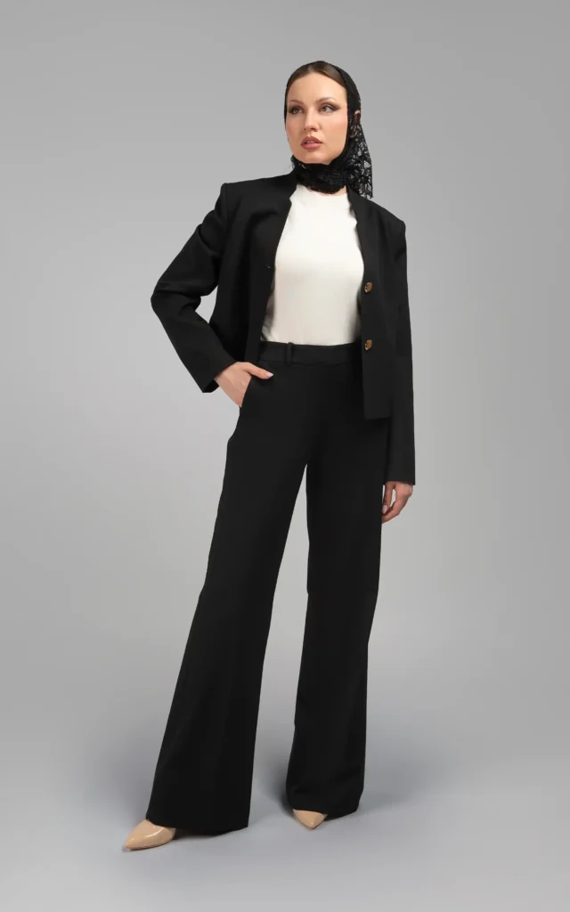 کت زنانه مشکی دکمه‌دار کوتاه پاییز-زمستانه نوادو