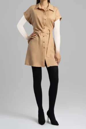 نمای قدی رو به رو پیراهن زنانه بژ آستین کوتاه نوادو