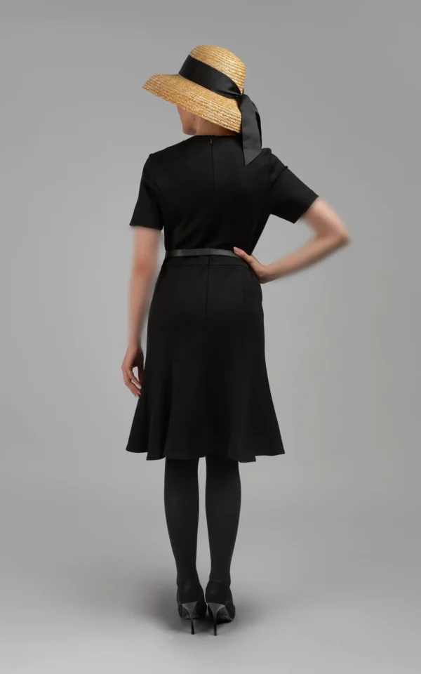 پیراهن زنانه مشکی پاییز-زمستانه کمربنددار آستین کوتاه نوادو