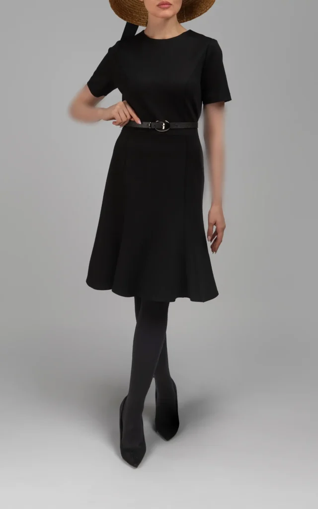 پیراهن زنانه مشکی پاییز-زمستانه کمربنددار آستین کوتاه نوادو