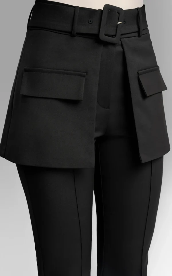 نمای جزییات شلوار زنانه مشکی مدل دامن‌دار راسته نوادو