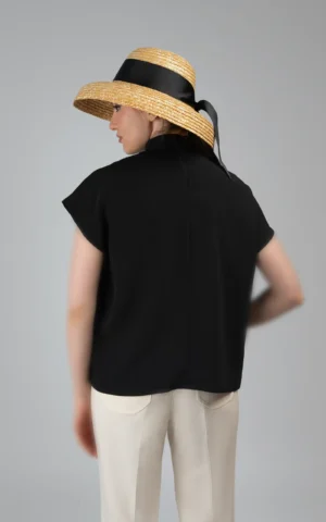 تاپ زنانه مشکی پاییز-زمستانه آستین کلاهی نوادو