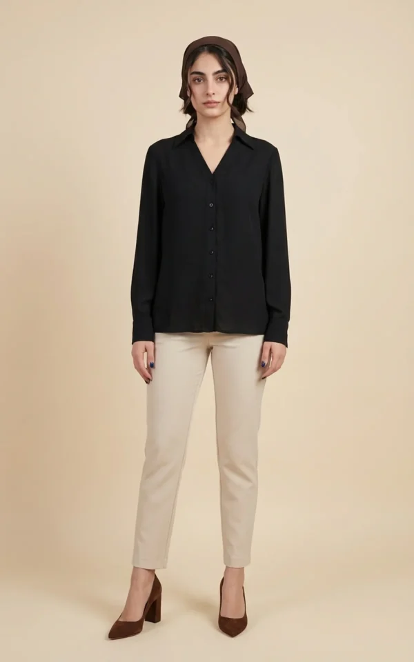 شومیز زنانه مشکی دکمه‌دار با یقه کلاسیک نوادو کد 404012721685 - Image 3