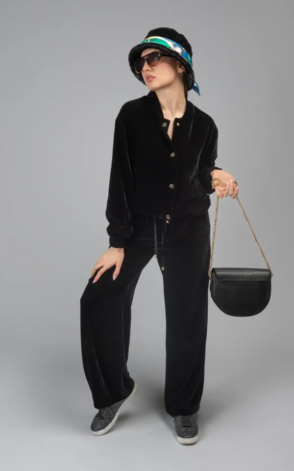 کت زنانه مشکی مخملی دکمه‌دار پاییز-زمستانه شیک نوادو