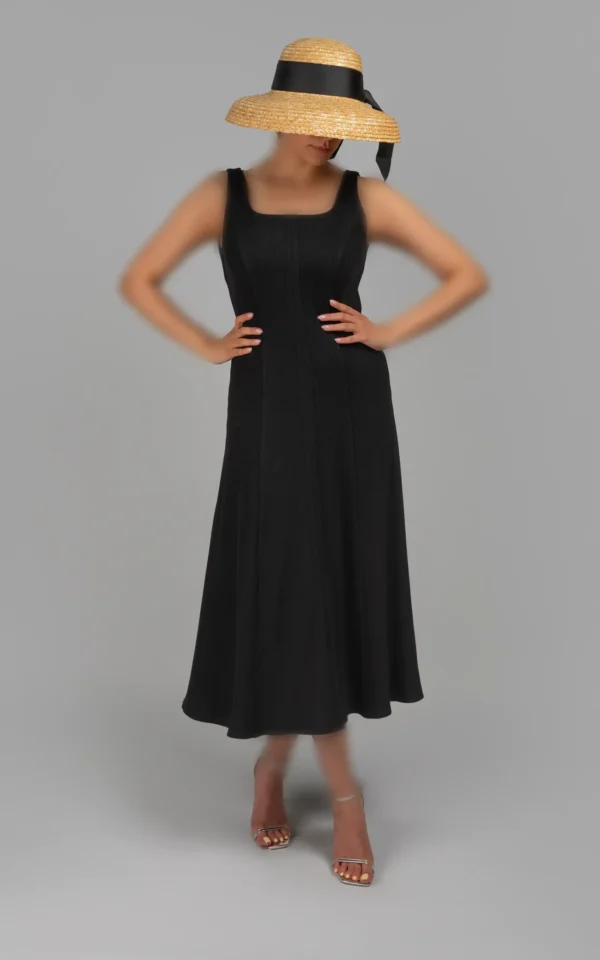 پیراهن مشکی بلند بدون‌آستین با یقه چهارگوش ساده پاییز-زمستانه نوادو