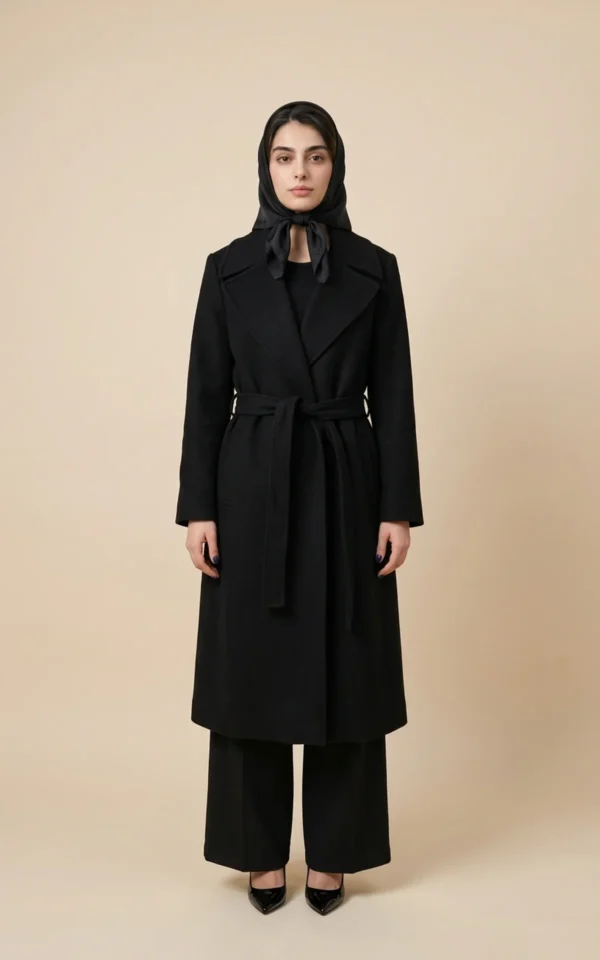 پالتو زنانه مشکی با یقه انگلیسی پهن و کمربند گره‌دار پارچه‌ای نوادو کد 404018061712 - Image 5
