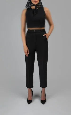 شلوار زنانه مشکی راسته دکمه و جای کمربنددار پاییز-زمستانه نوادو