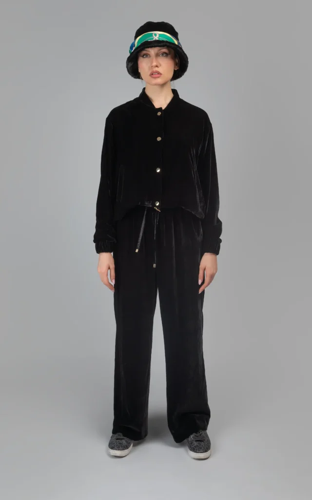 شلوار زنانه مشکی راسته راحت پاییز-زمستانه نوادو