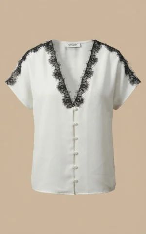 تاپ زنانه سفید با یقه هفت با توری مشکی ظریف نوادو کد 404111111572