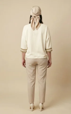 بلوز زنانه شیری‌رنگ با یقه ایستاده زیپ‌دار نوادو کد 404112321757 - Image 4