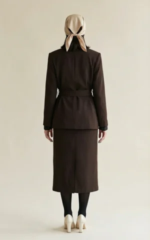 کت زنانه قهوه‌ای کمردار با یقه انگلیسی بلند نوادو کد 404113141816 - Image 4