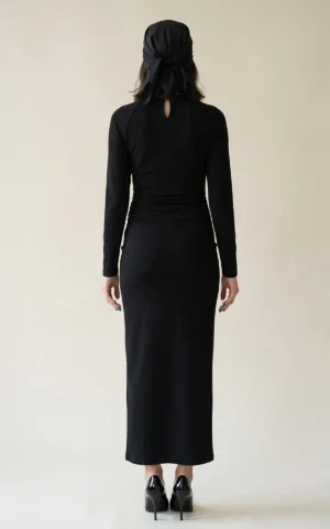 پیراهن زنانه مشکی بلند با یقه گرد نوادو کد 404114221722 - Image 4