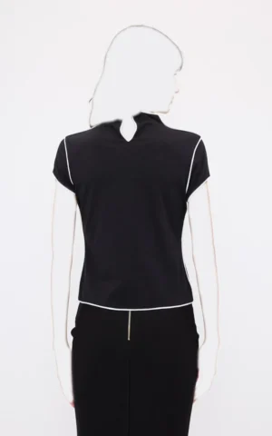 بلوز زنانه آستین کوتاه adL رنگ مشکی از نمای پشت