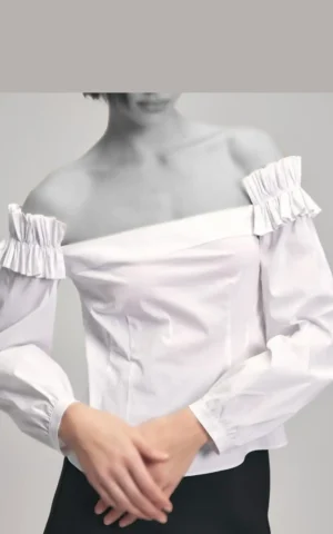 بلوز یقه قایقی سفید با آستین‌های آف-شولدر برند آدل adL کد 13043410000 - Image 6