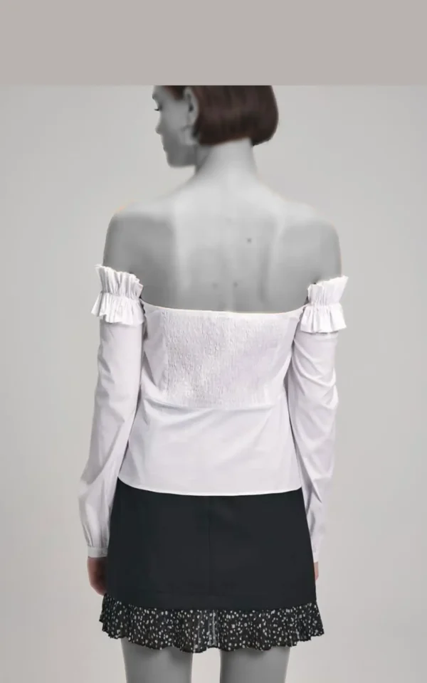 بلوز یقه قایقی سفید با آستین‌های آف-شولدر برند آدل adL کد 13043410000 - Image 5