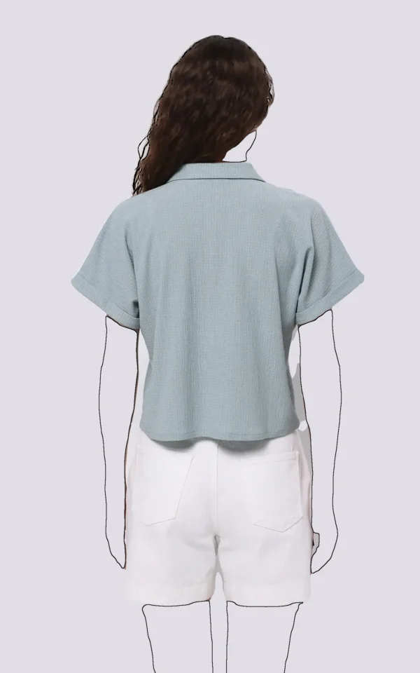 نمای پشت شومیز زنانه سبز ملانژ آستین کوتاه