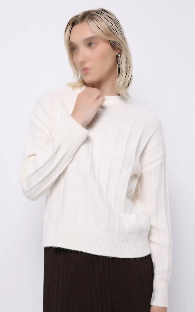 پلیور زنانه شیری گرم پاییز-زمستانه شیک یقه‌گرد برند کلینز