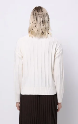 پلیور زنانه شیری گرم پاییز-زمستانه شیک یقه‌گرد برند کلینز