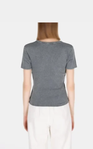 نمای پشت بلوز زنانه آستین کوتاه Colin’s رنگ خاکستری