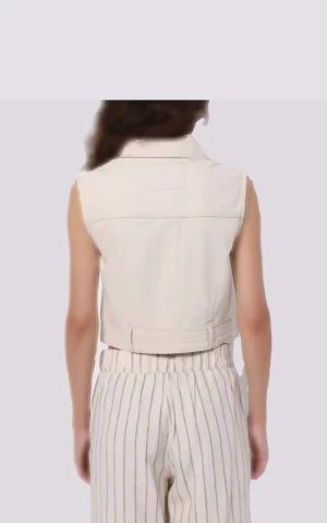 نمای پشت شومیز زنانه کوتاه بی آستین Colin’s دوجیب رنگ کرم