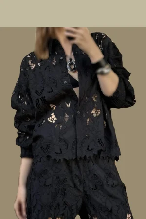 شومیز زنانه گیپوری مشکی IPEKYOL