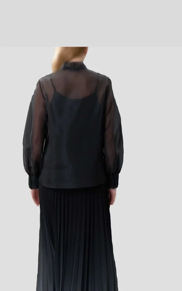 نمای پشت شومیز زنانه توری یقه پاپیونی ROMAN رنگ مشکی