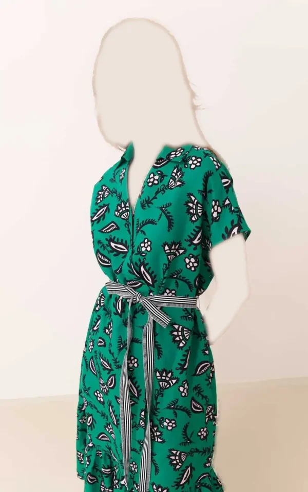 پیراهن زنانه سبز با طرح بته‌جقه و کمربند راه‌راه برند ROMAN کد Y2411047 - Image 2