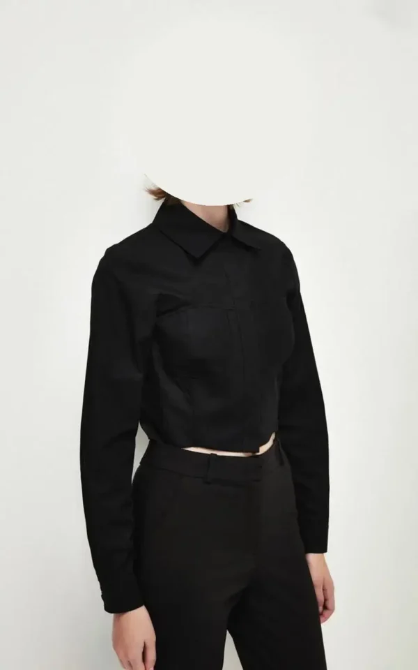 شومیز زنانه کوتاه آستین بلند adL با رنگ مشکی از نمای پهلو