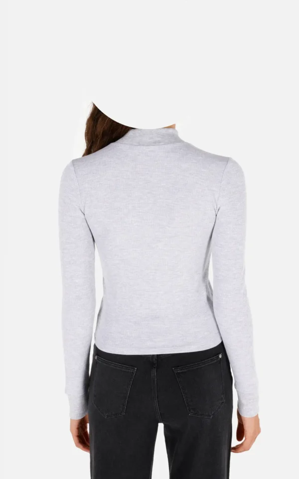 بلوز زنانه آستین بلند طوسی Colin's با طراحی ساده و شیک از نمای پشت